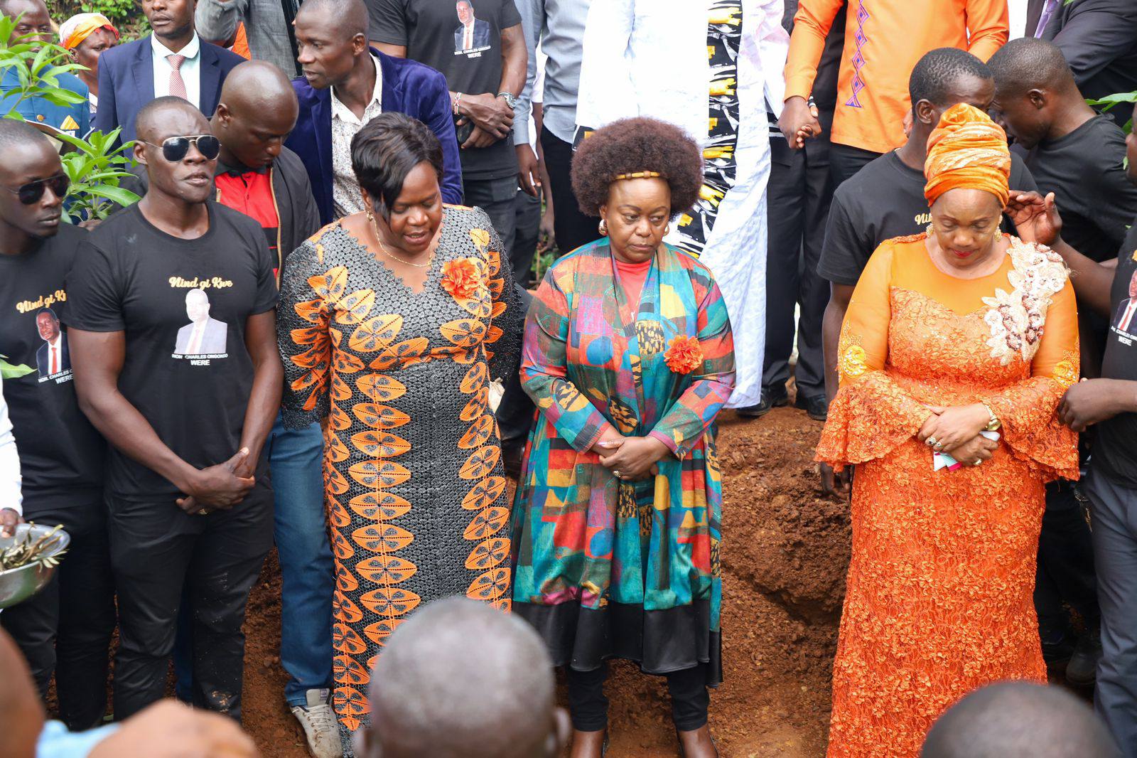 Slain Kasipul MP Charles Ong’ondo laid to rest at his Kachien home