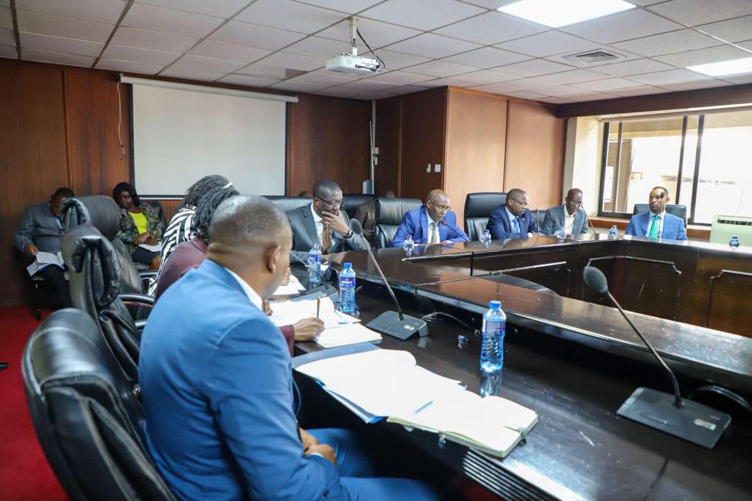 ALARM OVER SH17BN BUDGET HOLE THREATENS TO STALL ASAL PROGRAMMES